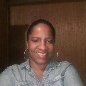 Meet your Posher, Cristina